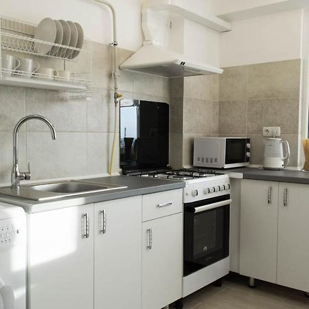 Cozy 2-Room Apartment On Zhvanetsky Boulevard Odessa Buitenkant foto