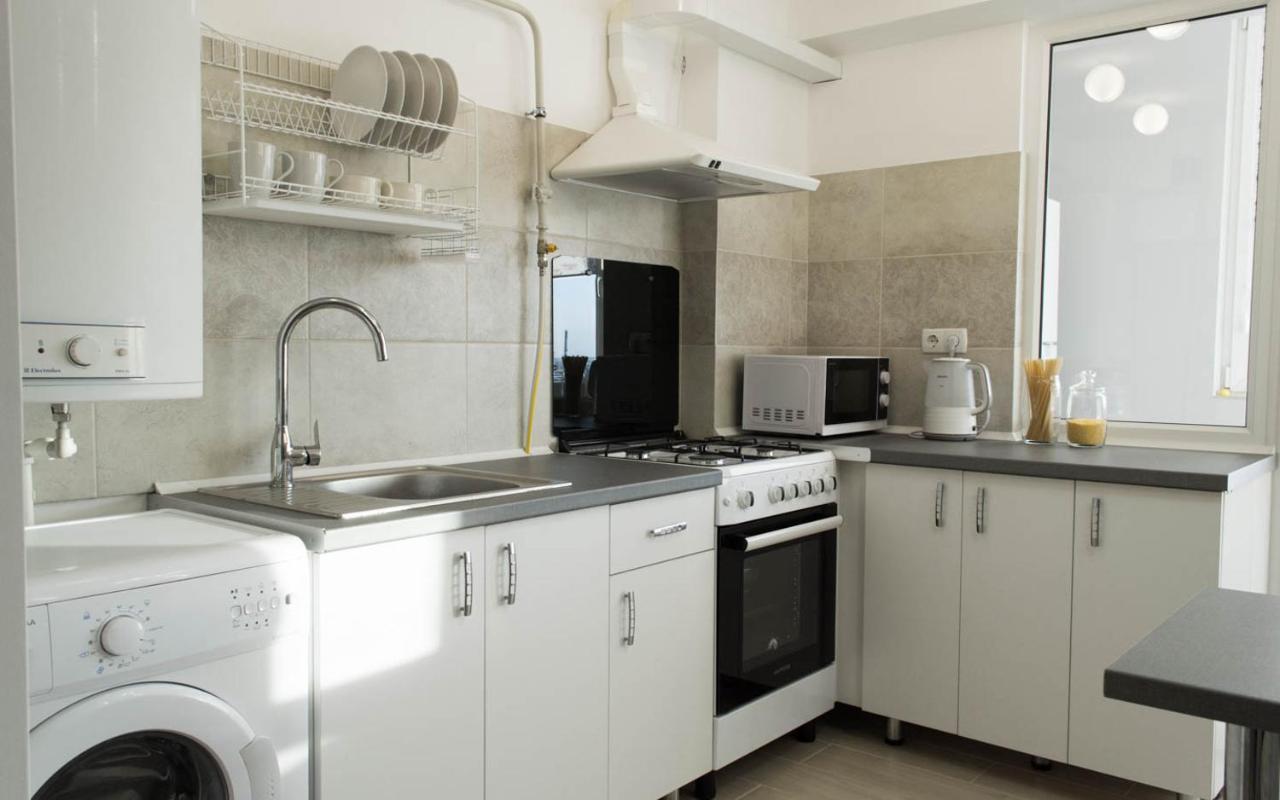 Cozy 2-Room Apartment On Zhvanetsky Boulevard Odessa Buitenkant foto